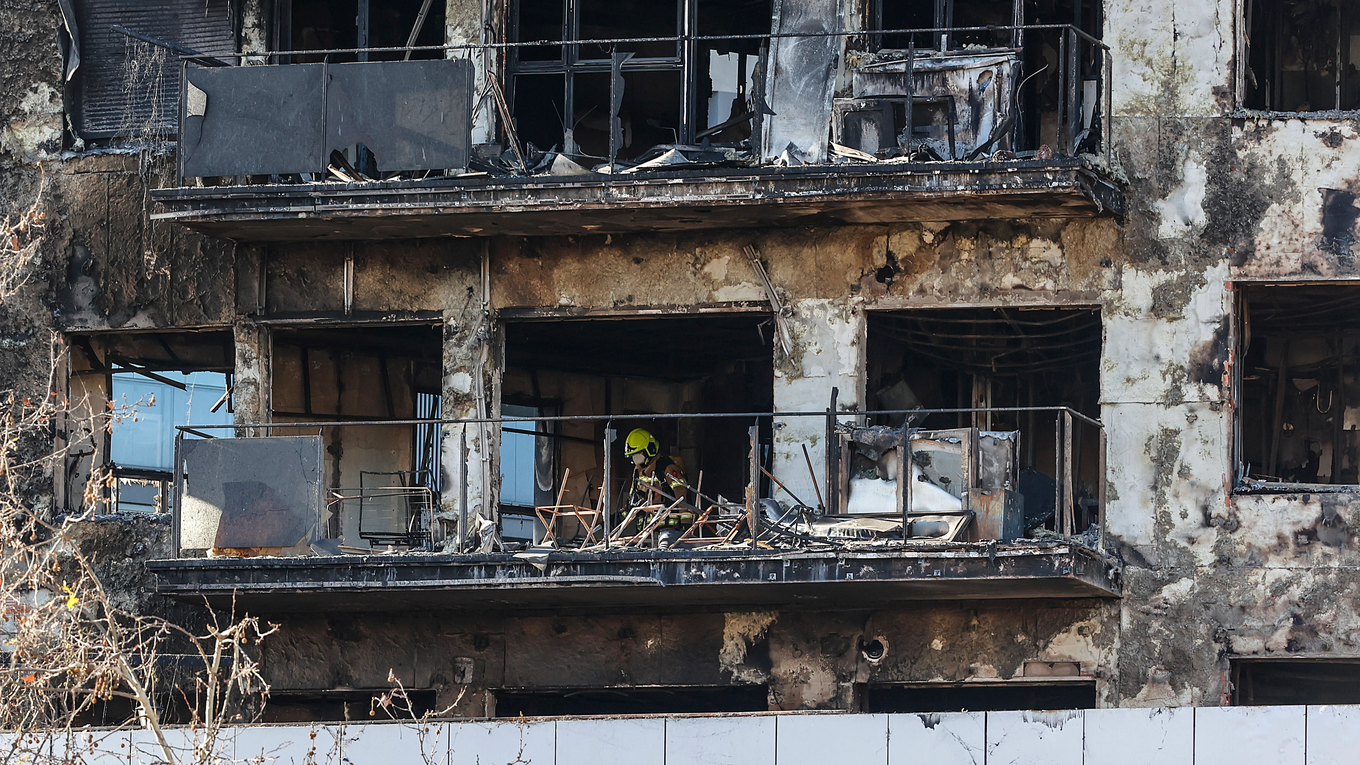 Imagen del edificio quemado en Valencia Imagen del edificio quemado en Valencia