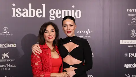 Isabel Gemio y Lorena Gómez en un evento solidario de su Fundación Isabel Gemio y Lorena Gómez en un evento solidario de su Fundación