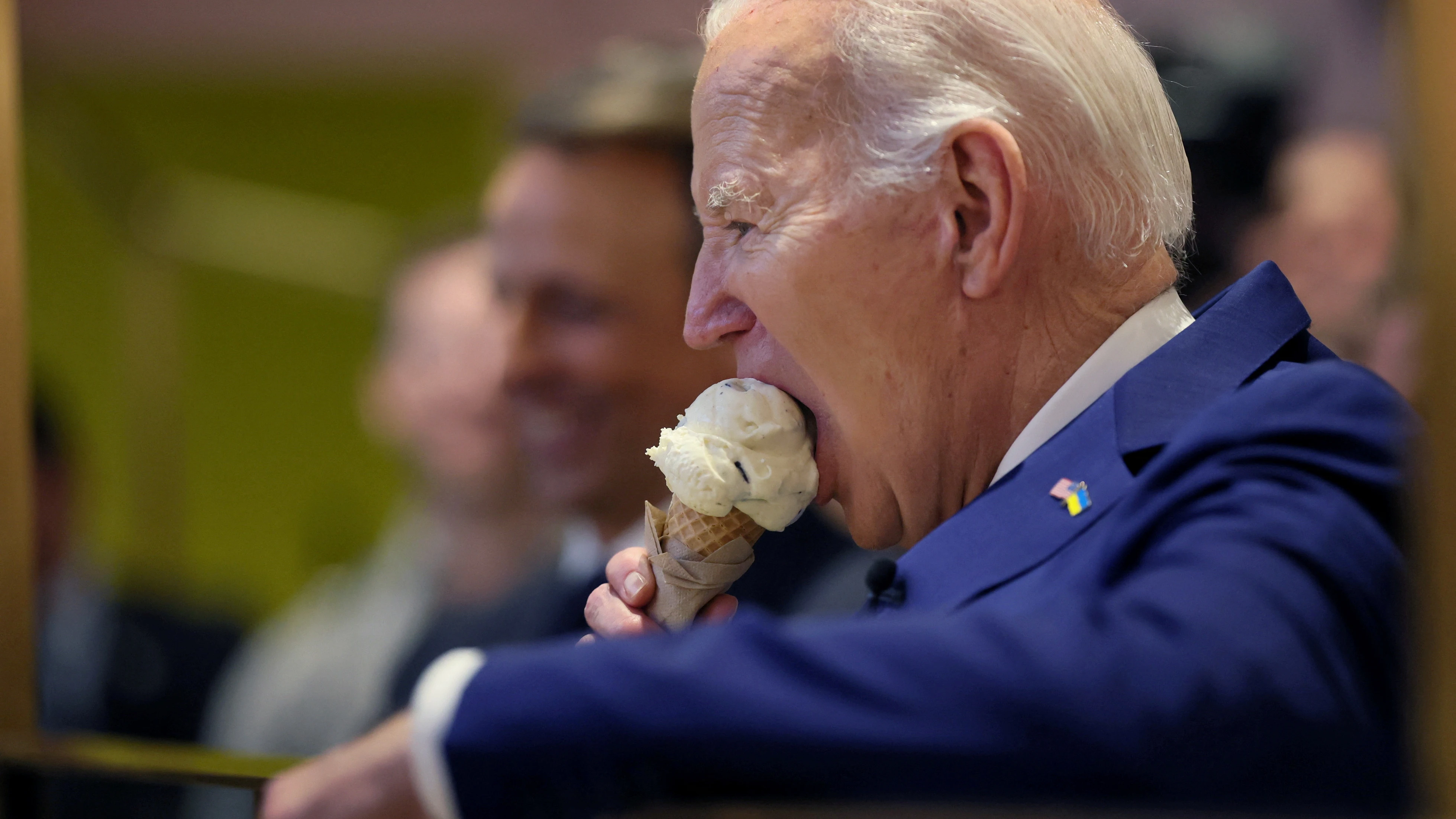 Joe Biden comiendo helado Joe Biden comiendo helado