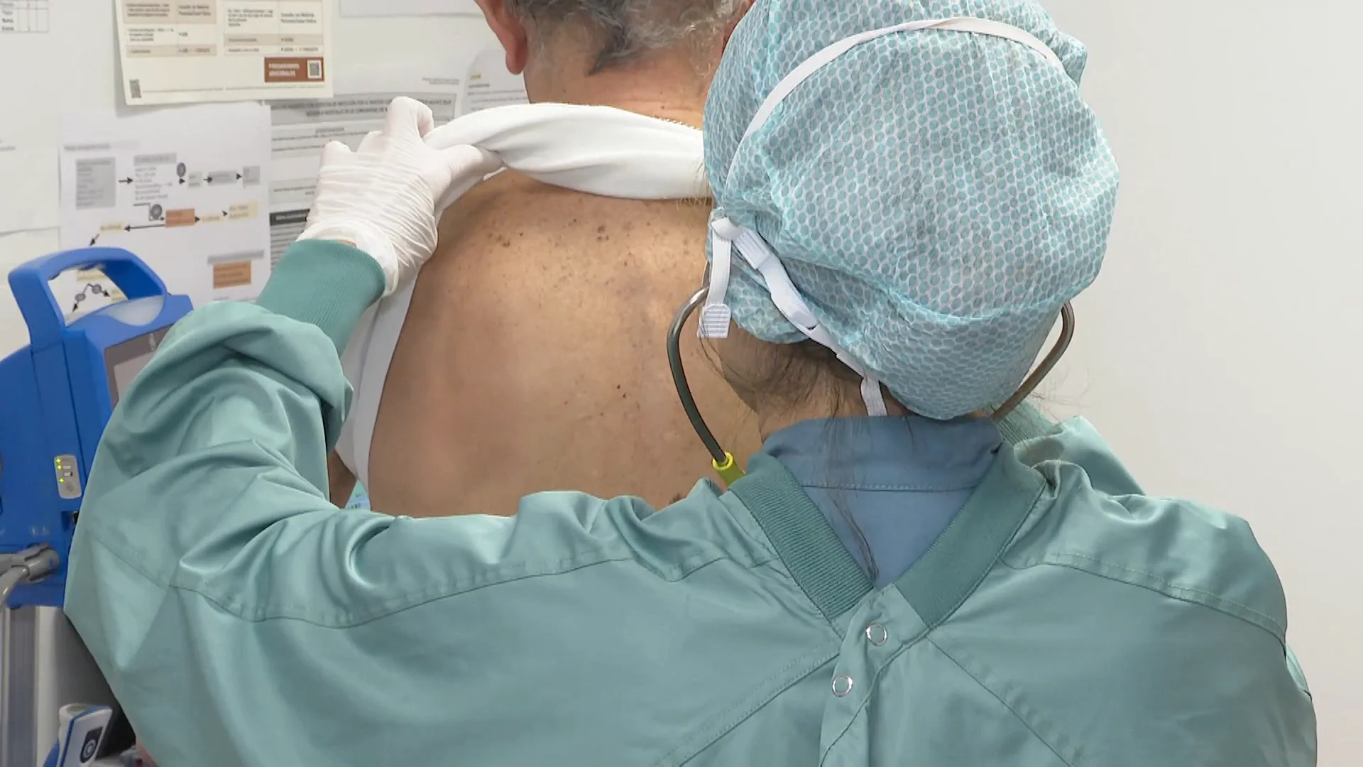 Detienen a un falso médico tras más de 30 años estafando a pacientes: "Se sospecha que fueron millones de euros" Detienen a un falso médico tras más de 30 años estafando a pacientes: "Se sospecha que fueron millones de euros"