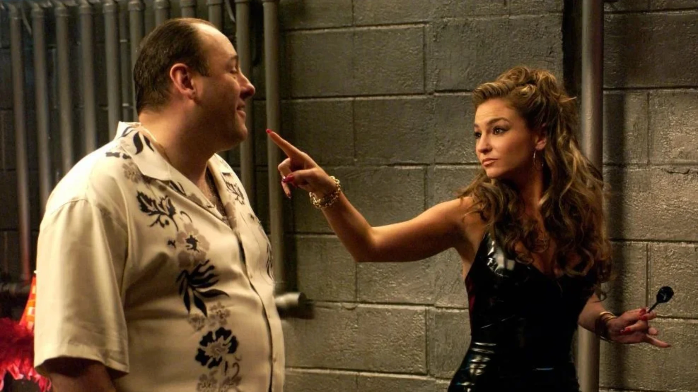 James Gandolfini y Drea de Matteo en Los Soprano