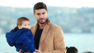 A Çağatay se le cae la baba con Halit Can, ¿estará pensando en formar una familia con Yilidz? 