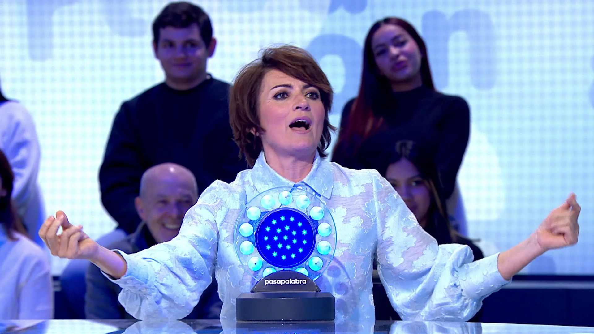 Silvia Abril, humorista y… ¿cantante? Su desternillante nueva versión de Chayanne en La Pista