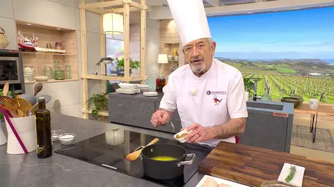 El truco de Arguiñano para crear una misma salsa para la carne y el pescado El truco de Arguiñano para crear una misma salsa para la carne y el pescado