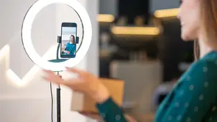 Foto de archivo de una influencer Foto de archivo de una influencer