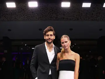 Álvaro Soler y Melanie Kroll Álvaro Soler y Melanie Kroll