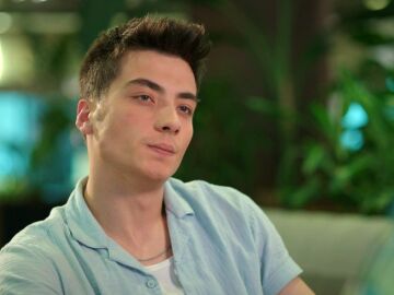 En el &uacute;ltimo cap&iacute;tulo de Hermanos: Sarp le comunica a su madre la peor de las noticias tras salir del calabozo