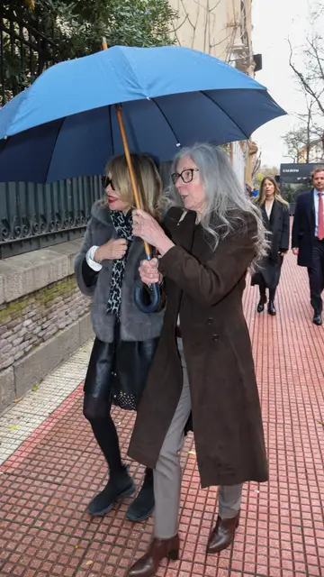 Isabel y María Chávarri en el bautizo de la hija de Isabelle Junot y Álvaro Falcó Isabel y María Chávarri en el bautizo de la hija de Isabelle Junot y Álvaro Falcó
