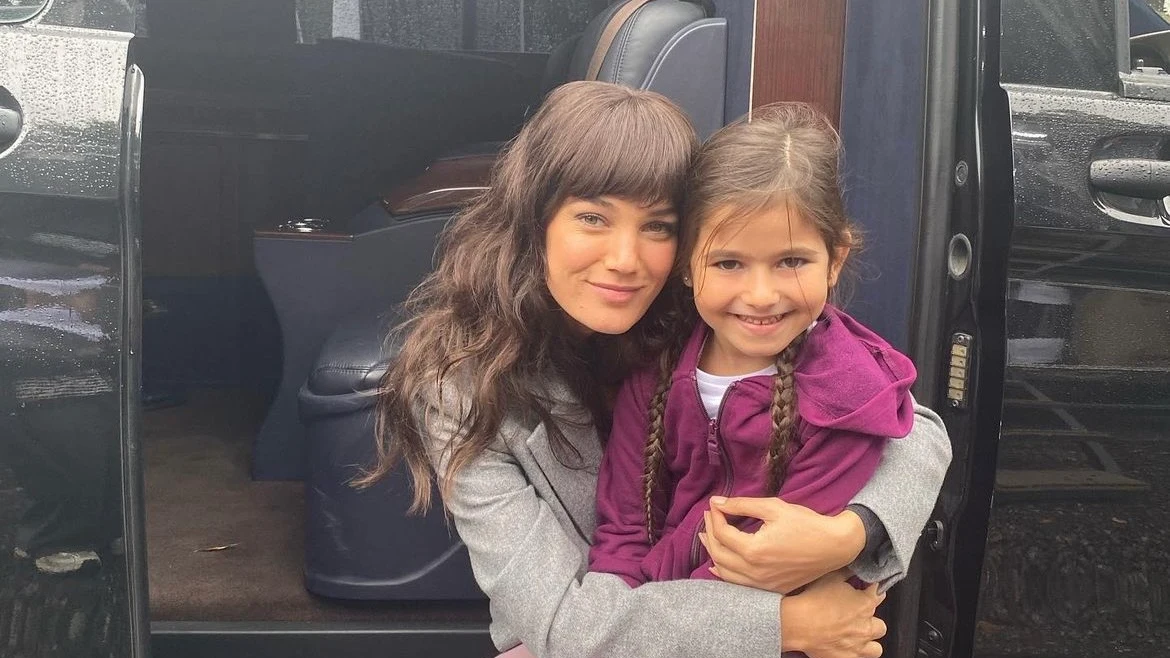 &iexcl;Nos ha robado el coraz&oacute;n!: Conocemos a Eyl&uuml;l Uğuz, la actriz que interpreta a Mercan en Secretos de familia 