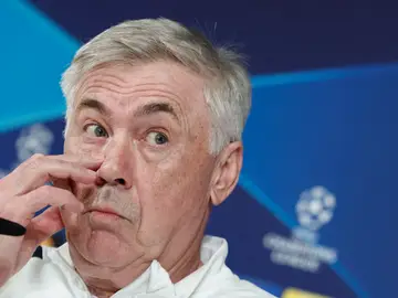 Carlo Ancelotti en la rueda de prensa previa al Real Madrid - RB Leipzig de octavos de Champions League Carlo Ancelotti en la rueda de prensa previa al Real Madrid - RB Leipzig de octavos de Champions League