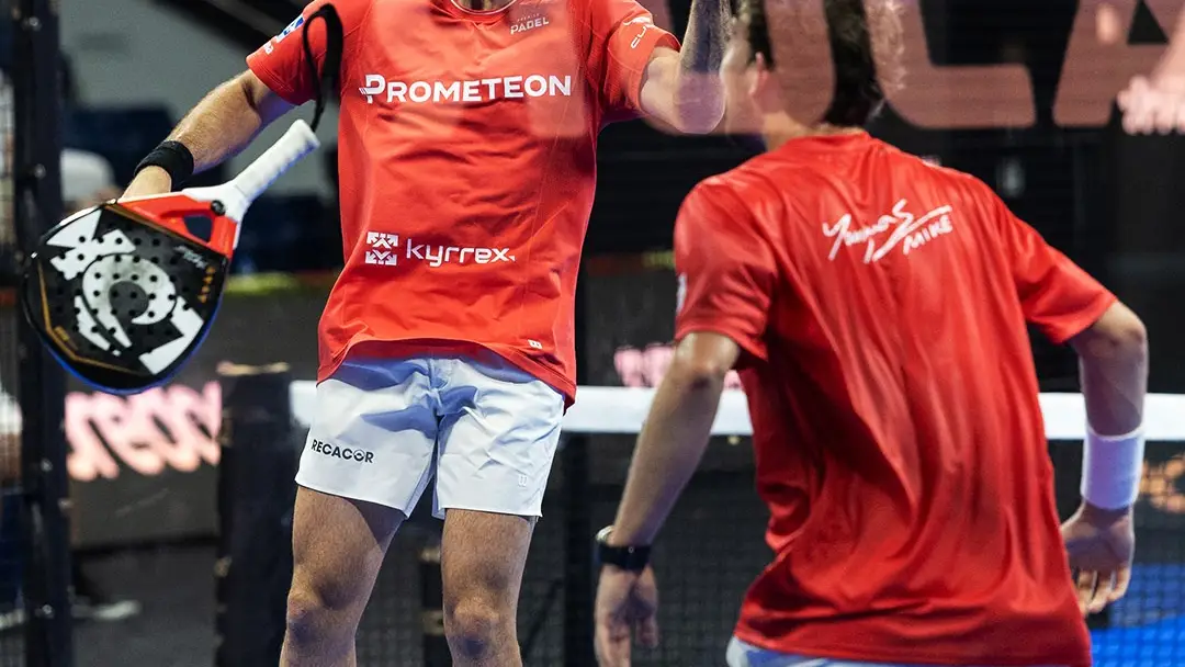 Yanguas y Garrido celebran su victoria ante Lebrón y Galán en el Qatar Major Padel Yanguas y Garrido celebran su victoria ante Lebrón y Galán en el Qatar Major Padel