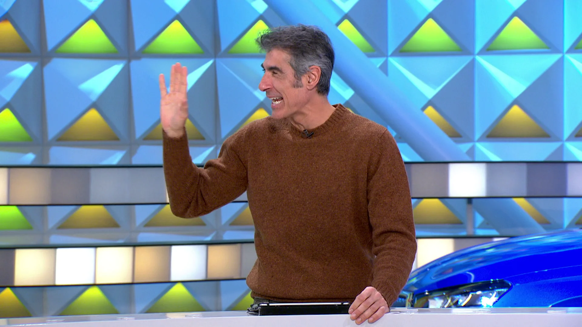 ¡Polémica en La ruleta! Laura Moure increpa a Jorge Fernández y los concursantes: "¡Qué sibaritas sois!" ¡Polémica en La ruleta! Laura Moure increpa a Jorge Fernández y los concursantes: "¡Qué sibaritas sois!"