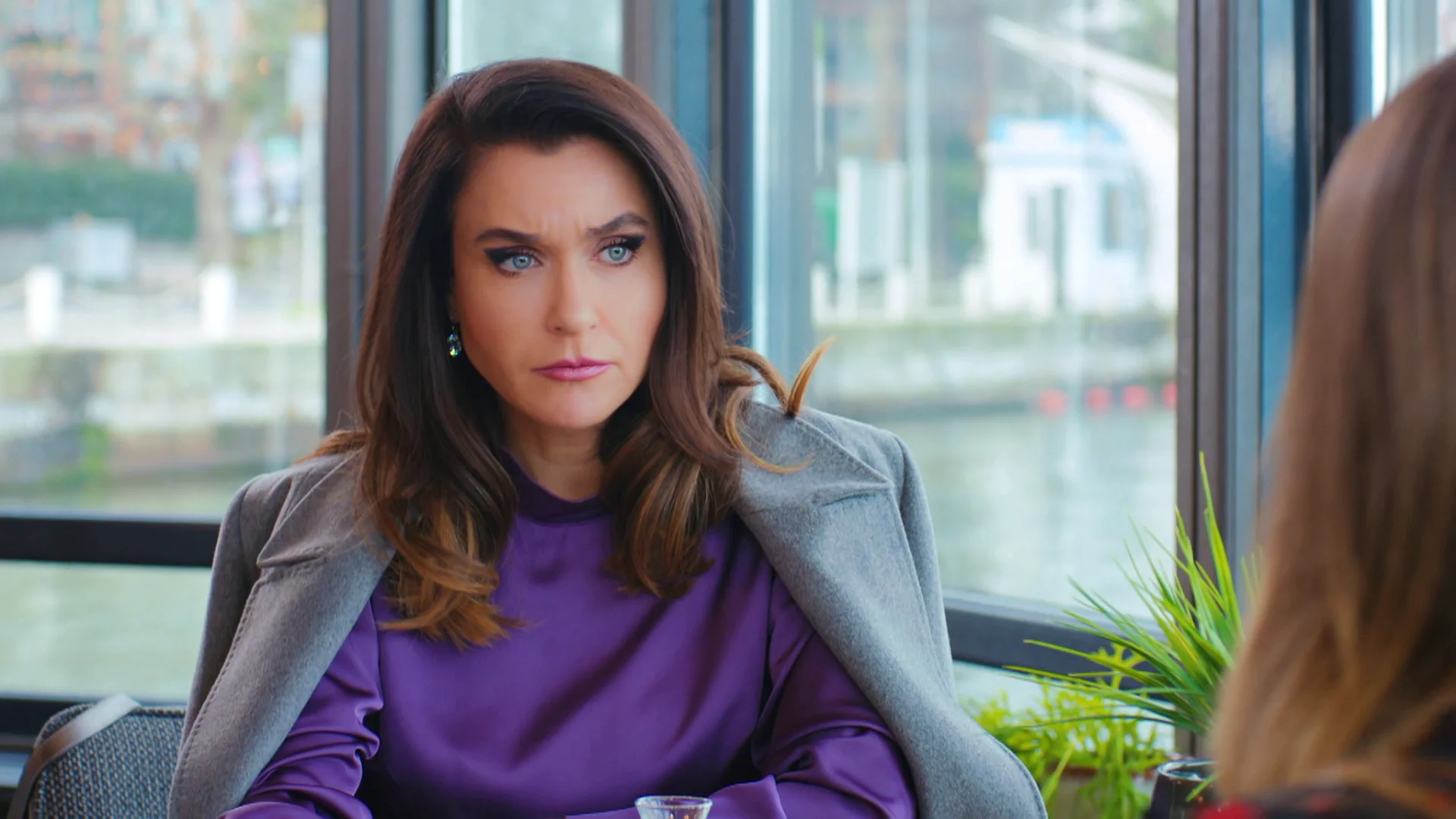 Ender comparte con Yildiz sus sospechas sobre Sitki: “No creo que esto sea una casualidad” Ender comparte con Yildiz sus sospechas sobre Sitki: “No creo que esto sea una casualidad”