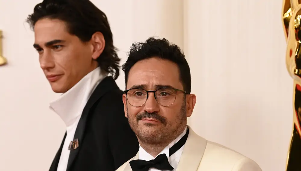 Enzo Vogrincic y Bayona en los Oscar 2024