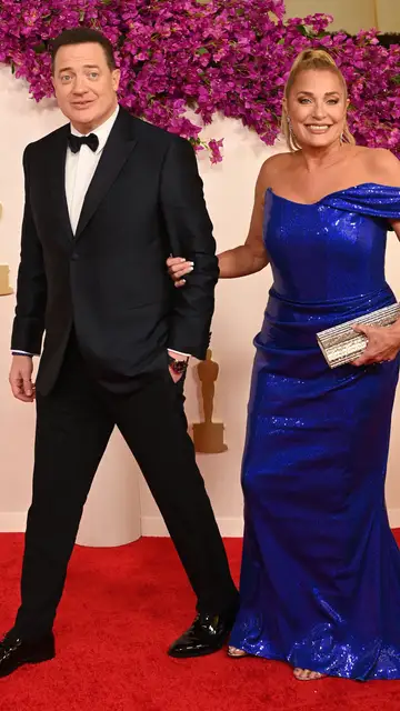 Brendan Fraser y su mujer, Jeanne Moore, en los Premios Oscar 2024 Brendan Fraser y su mujer, Jeanne Moore, en los Premios Oscar 2024