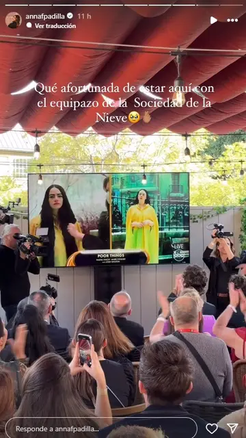 Anna Padilla disfruta de una fiesta en Los Ángeles Anna Padilla disfruta de una fiesta en Los Ángeles