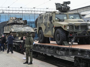 Rusia produce armas a un ritmo frenético mientras los envíos a Ucrania se retrasan 