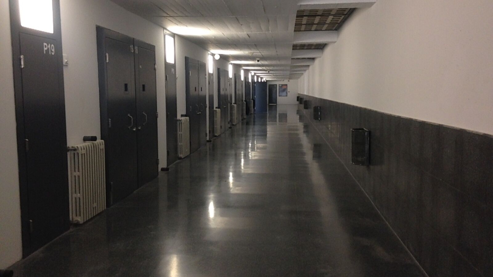 Un preso mata, presuntamente, a la cocinera de la cárcel de Tarragona y luego se suicida