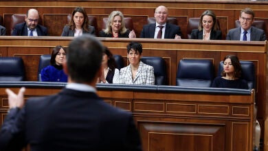 Sesión de control al Gobierno en un momento de gran tensión por la Ley de Amnistía, streaming en directo