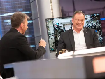 Miguel López-Alegría desvela qué se siente en el espacio: "No tienes la oportunidad de disfrutarlo" Miguel López-Alegría desvela qué se siente en el espacio: "No tienes la oportunidad de disfrutarlo"