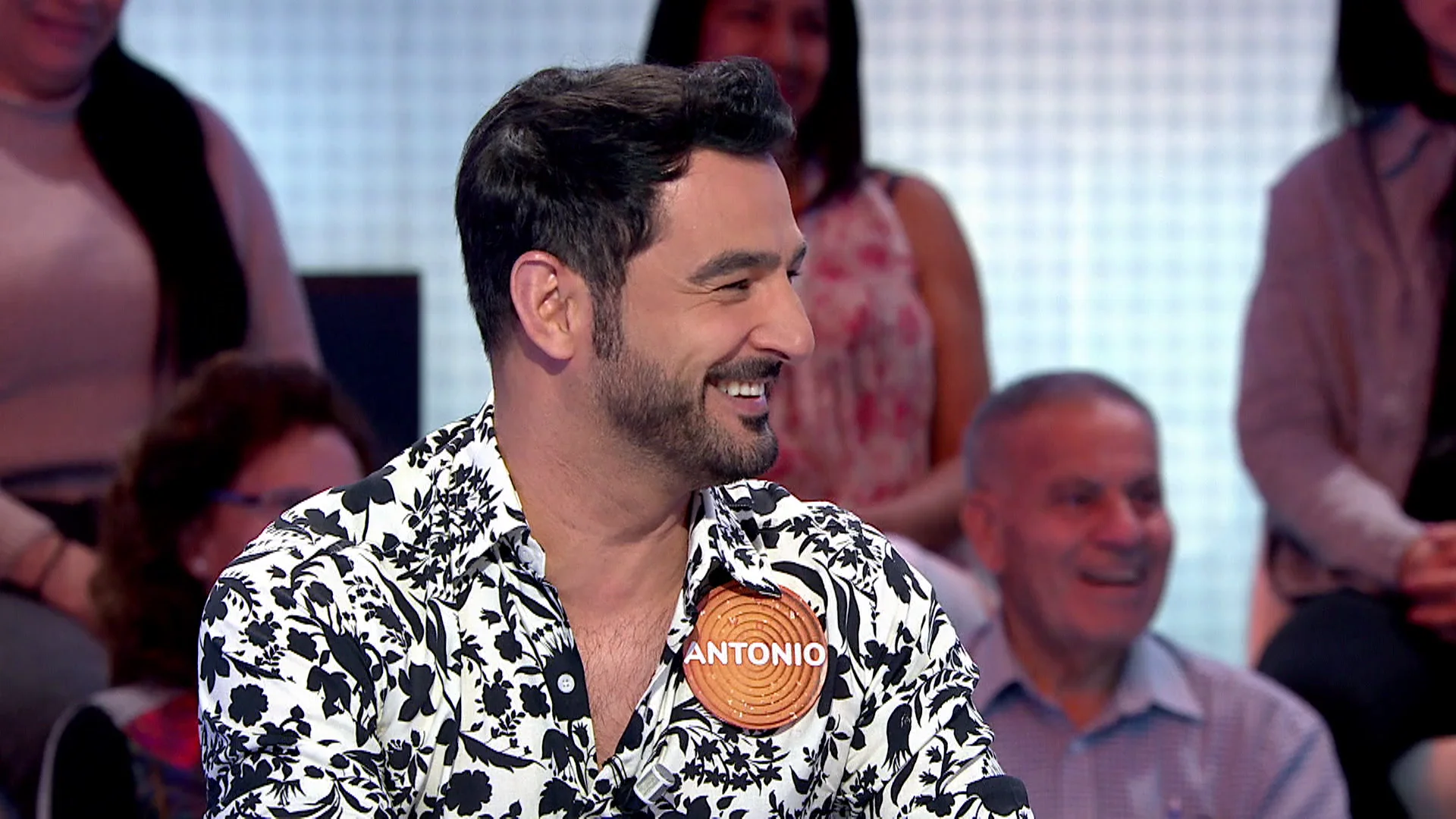 Antonio Velázquez desata pasiones en Pasapalabra: “Florido y hermoso” Antonio Velázquez desata pasiones en Pasapalabra: “Florido y hermoso”