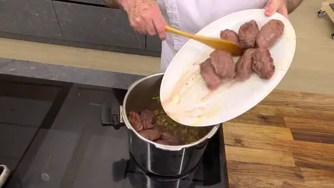 Introduce las carrilleras Introduce las carrilleras