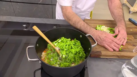 Cúbrelas con agua, sazona y tápalas Cúbrelas con agua, sazona y tápalas