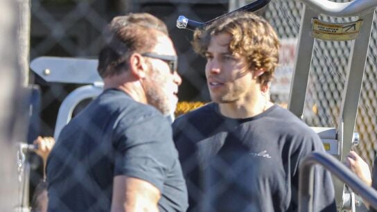 Arnold Schwarzenegger y su hijo Joseph Baena