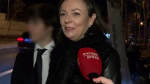 Matilde Solís haciendo declaraciones a la prensa Matilde Solís haciendo declaraciones a la prensa