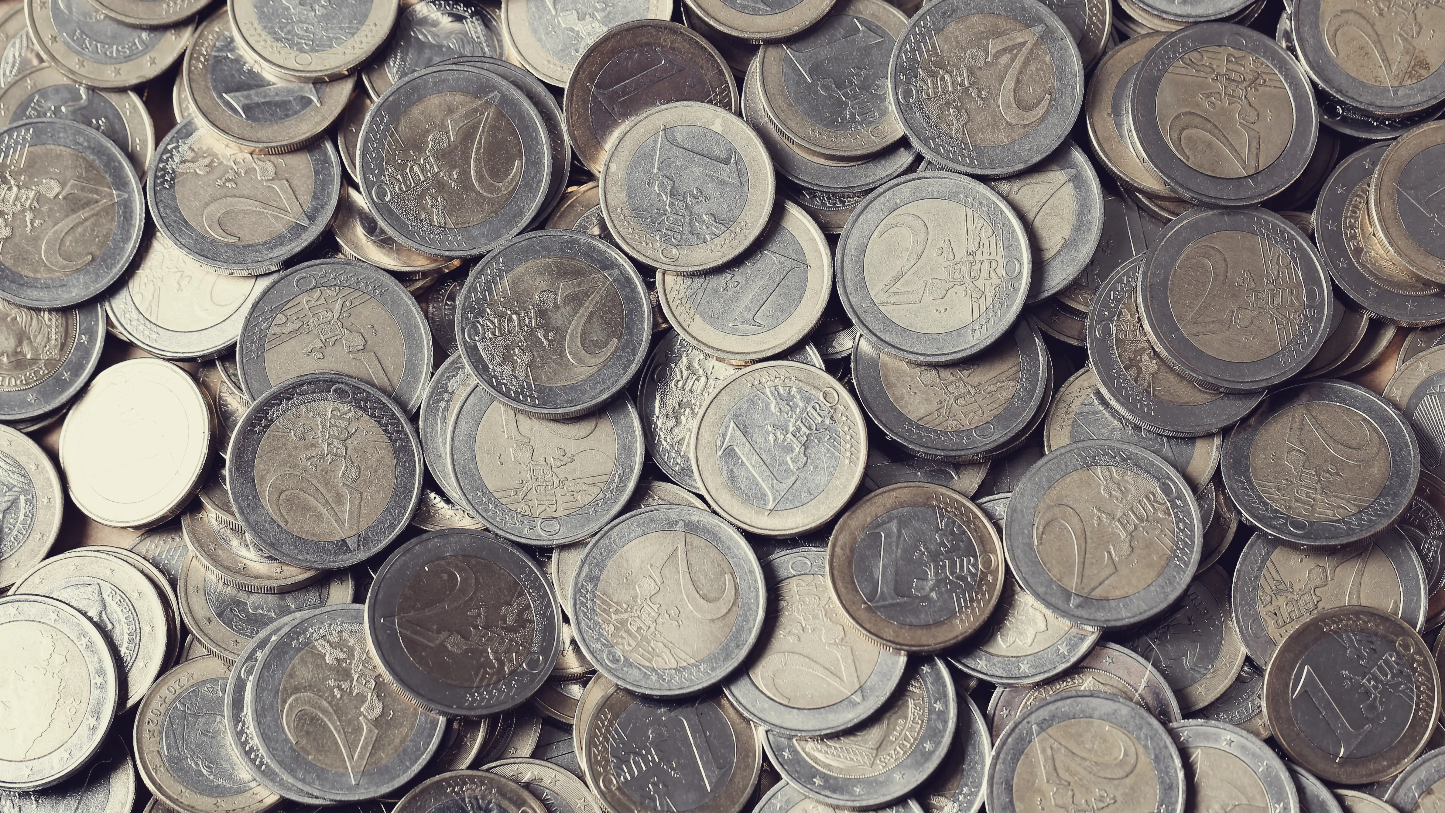 Imagen de archivo monedas de un euro