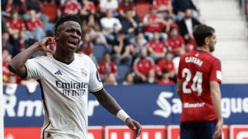 Vinícius celebra un gol ante Osasuna