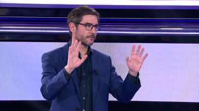 “¿Le estás pidiendo la mano aquí y ahora?”: Miguel y Sara sorprenden a Juanra Bonet con su declaración de intenciones
