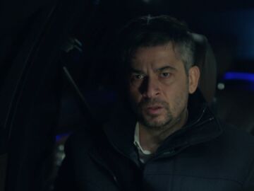 Osman traslada con la ayuda de Yekta el cad&aacute;ver de Can del jard&iacute;n de su casa, pero los hombres de Kadir... &iexcl;lo graban todo!