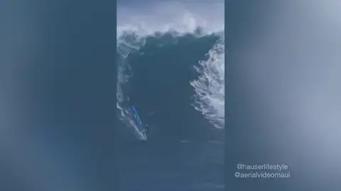 Sarah Hauser surfea la ola más grande de la historia del windsurf femenino: ¡12,19 metros! Sarah Hauser surfea la ola más grande de la historia del windsurf femenino: ¡12,19 metros!