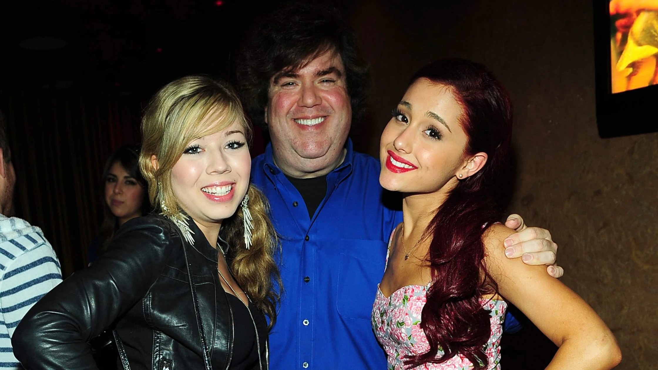 Jennette McCurdy, Dan Schneider y Ariana Grande en 2012 Jennette McCurdy, Dan Schneider y Ariana Grande en 2012