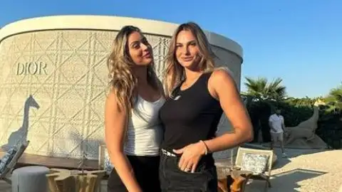Paula Badosa y Aryna Sabalenka posan en una fotografía Paula Badosa y Aryna Sabalenka posan en una fotografía