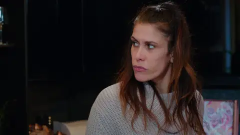 Avance del próximo capítulo de Pecado Original: Nurgül pone patas arriba la mansión de Çağatay y Yildiz Avance del próximo capítulo de Pecado Original: Nurgül pone patas arriba la mansión de Çağatay y Yildiz