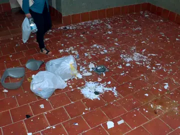 El estado de la casa del hombre atrincherado con cinco bombonas de butano de Las Gabias, en Granada El estado de la casa del hombre atrincherado con cinco bombonas de butano de Las Gabias, en Granada