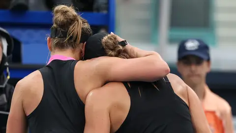 Paula Badosa y Aryna Sabalenka tras su partido en el Masters de Miami Paula Badosa y Aryna Sabalenka tras su partido en el Masters de Miami