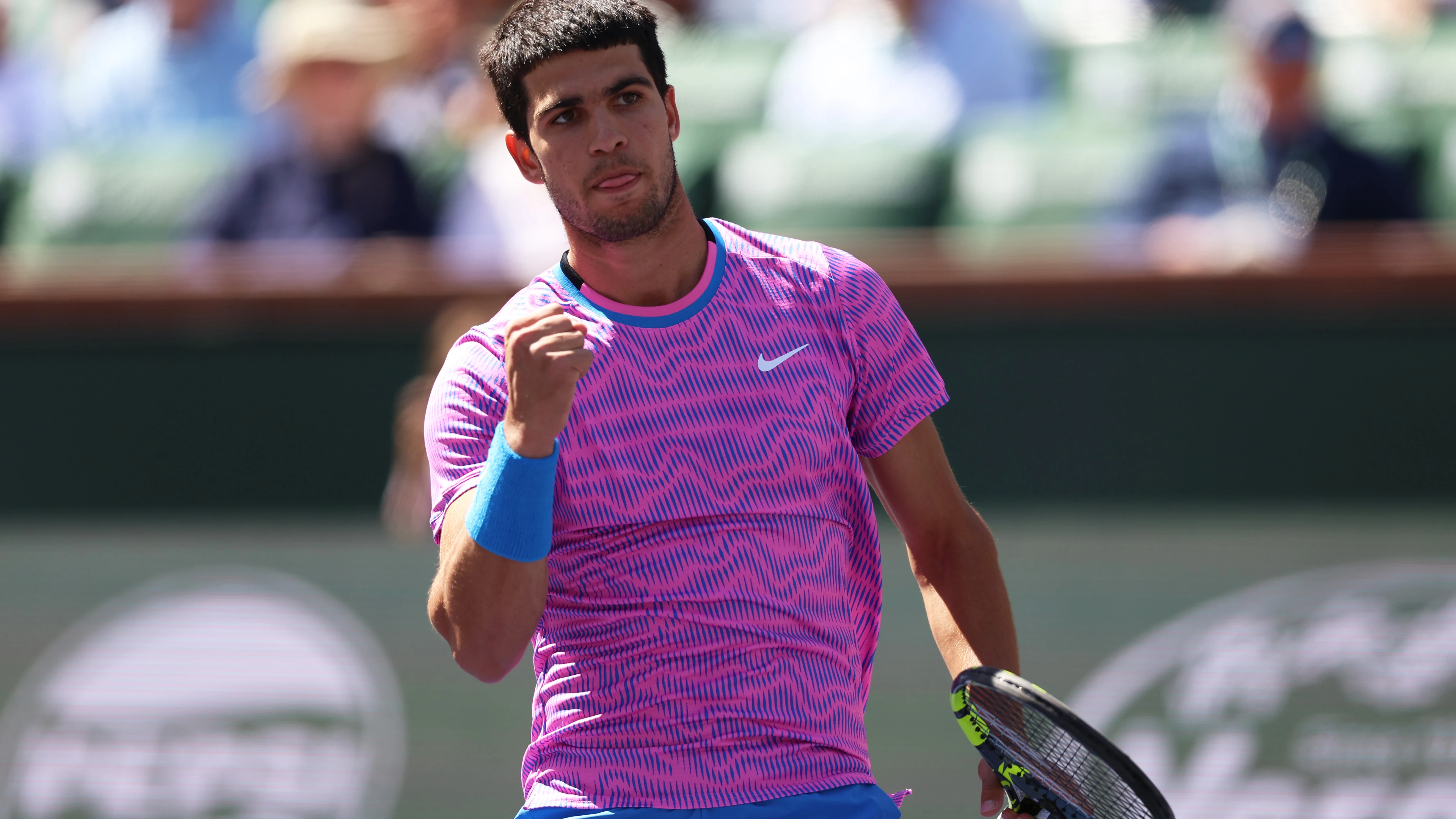 Carlos Alcaraz celebra un punto durante el torneo de Indian Wells 2024 Carlos Alcaraz celebra un punto durante el torneo de Indian Wells 2024