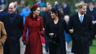 El pr&iacute;ncipe Guillermo, Kate Middleton, Meghan Markle y Harry
