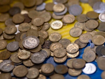 Varias monedas de pesetas españolas.