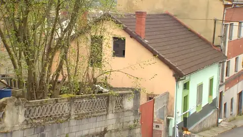 Un hombre, asesinado y descuartizado por su inquilino: "En la misma casa apareció una persona muerta" Un hombre, asesinado y descuartizado por su inquilino: "En la misma casa apareció una persona muerta"