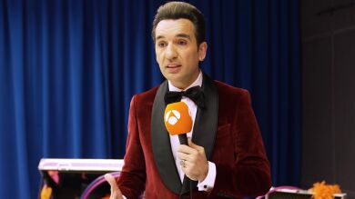 Miguel Lago: “Me encantaría imitar a Elton John, le rezo cada noche”