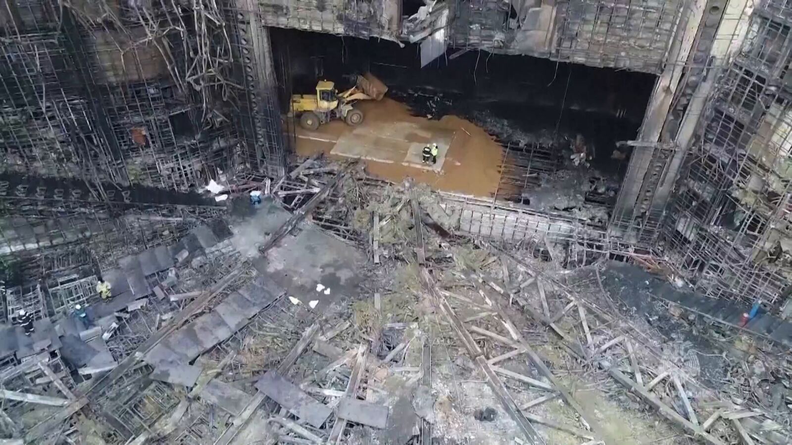 VÍDEO: Así ha quedado la sala de conciertos Crocus City Hall, escenario del atentado terrorista en Moscú