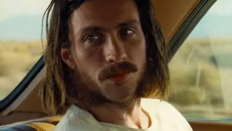 Aaron Taylor-Johnson en Animales Nocturnos Aaron Taylor-Johnson en Animales Nocturnos