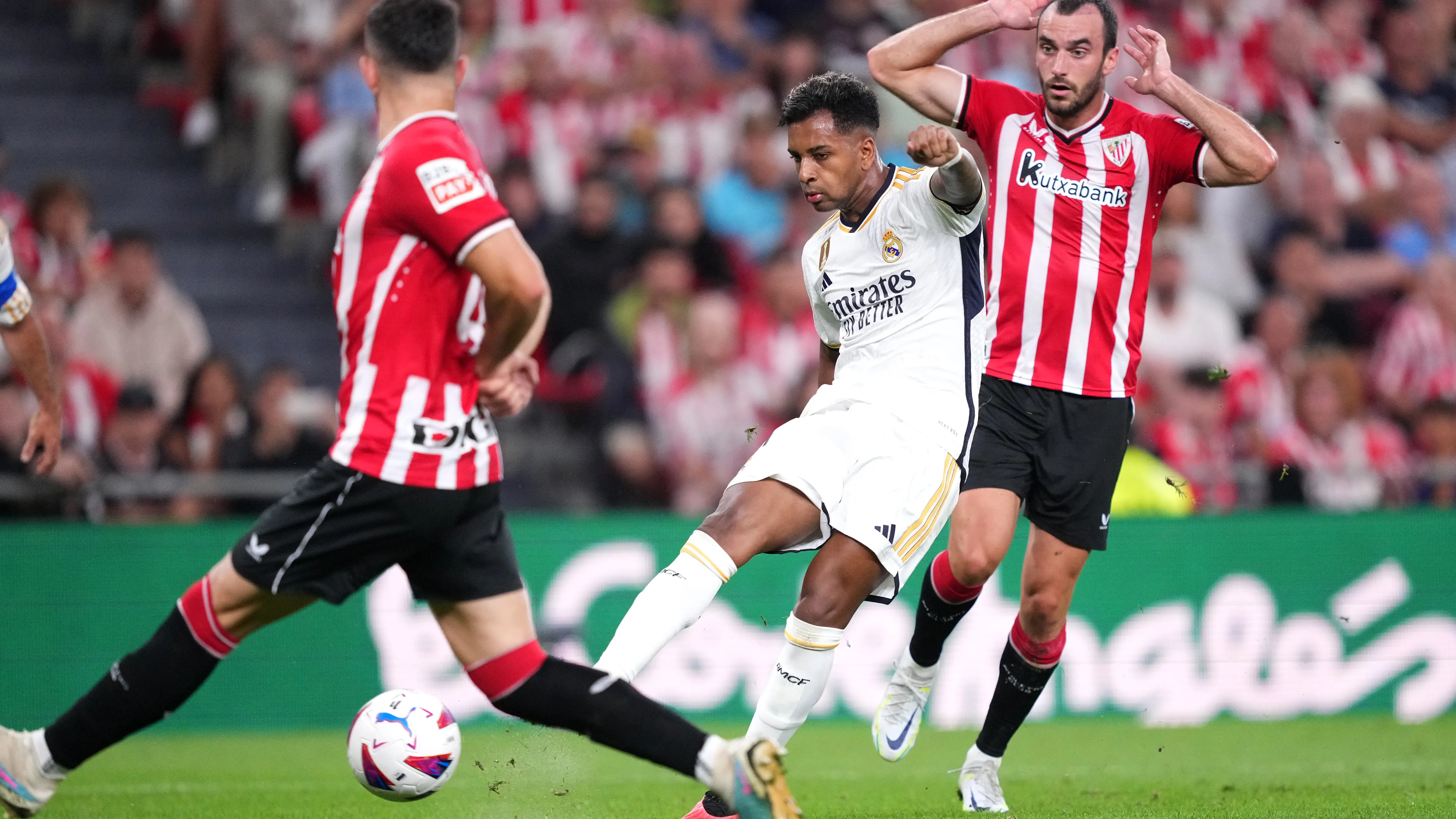 Rodrygo chuta a puerta en San Mamés Rodrygo chuta a puerta en San Mamés