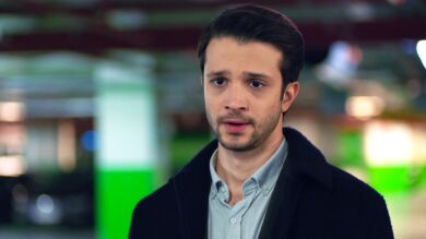 Çinar evita que los hombres de Kadir secuestren a una chica a la que no se podía ni imaginar que… ¡conocía! 