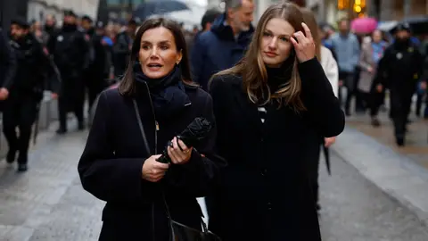 La reina Letizia junto a la princesa Leonor en Madrid La reina Letizia junto a la princesa Leonor en Madrid