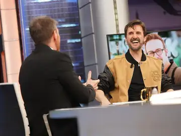 El truco de Julián López para ligar: "El sentido del humor es un superpoder" El truco de Julián López para ligar: "El sentido del humor es un superpoder"
